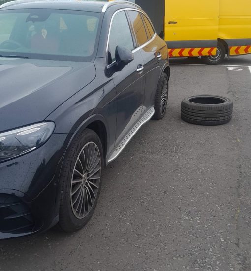 emergency tyre services to customer in bathgate