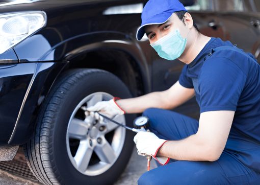 mobile tyre puncture services by technicians